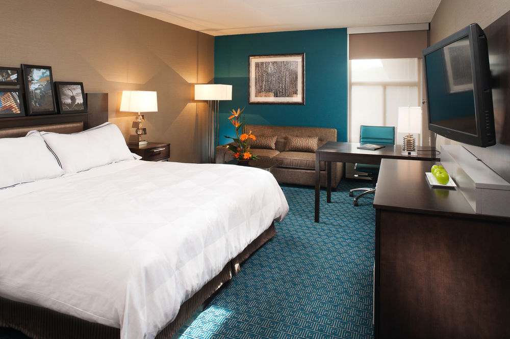 Doubletree By Hilton Roseville Minneapolis Exterior photo
